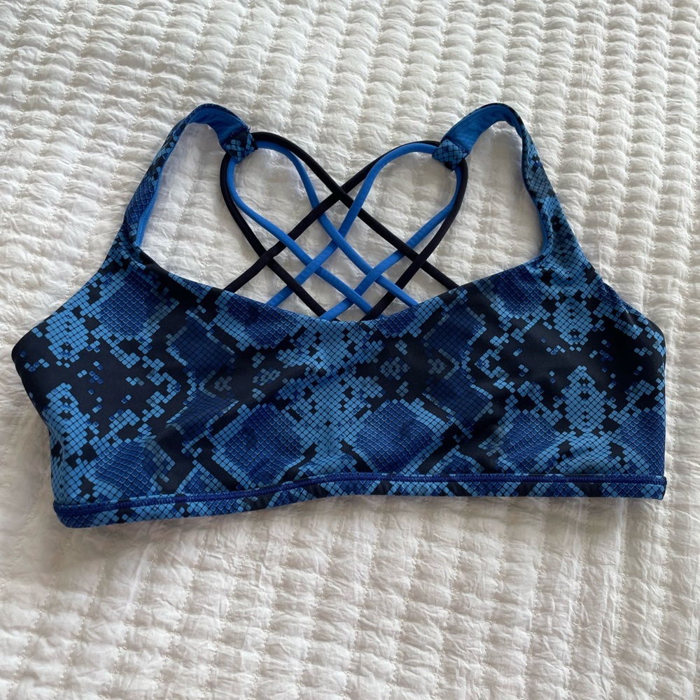 Lululemon Snake Free to Be Wild Bra Size 12
